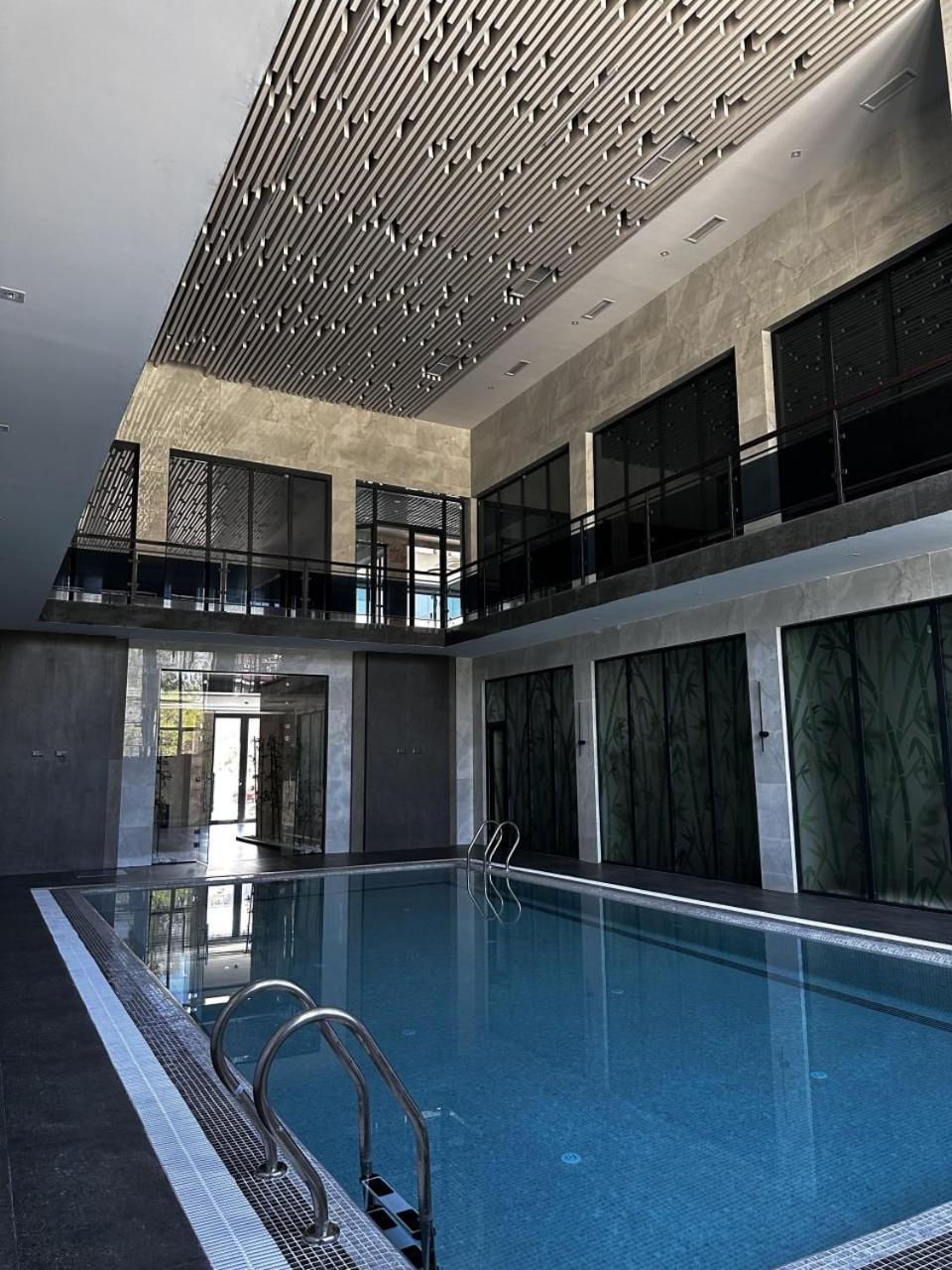 Ziyorat Luxury Hotel Фергана Екстериор снимка