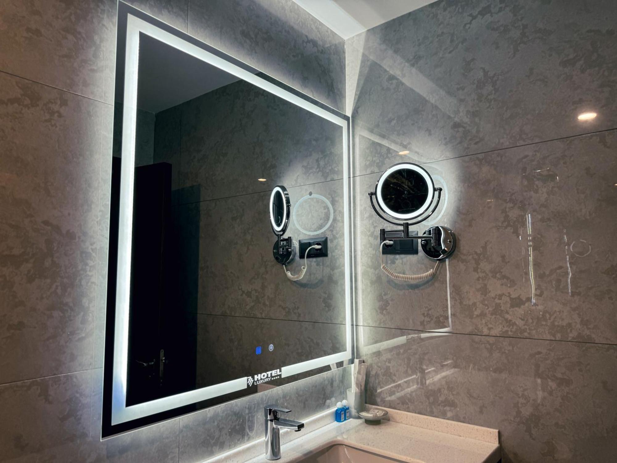 Ziyorat Luxury Hotel Фергана Екстериор снимка