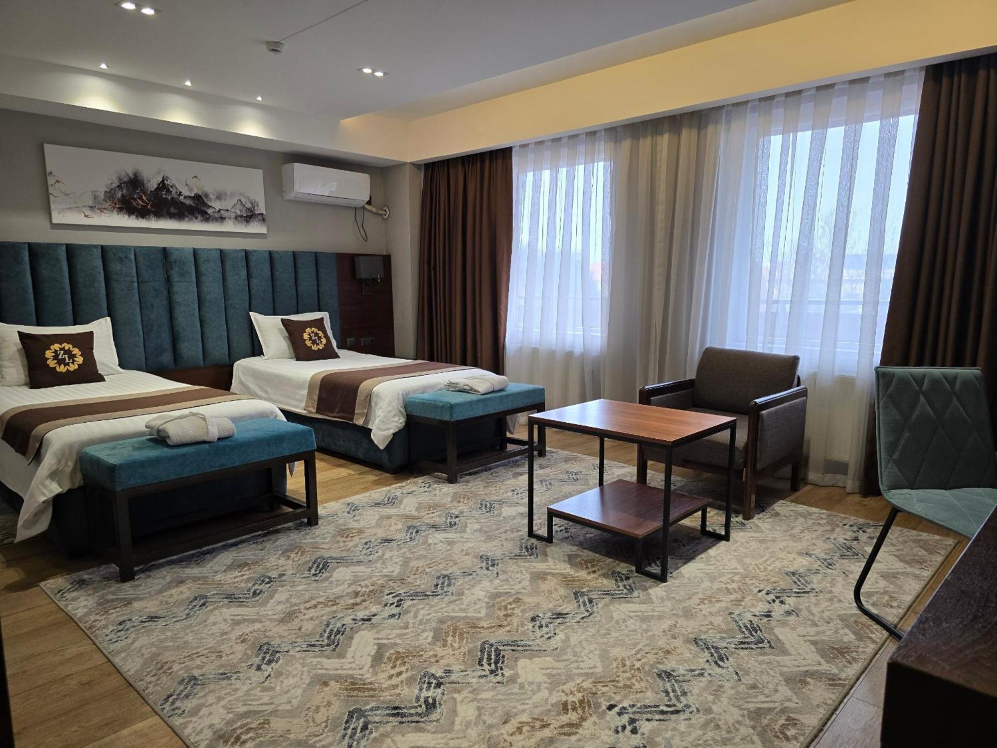 Ziyorat Luxury Hotel Фергана Екстериор снимка