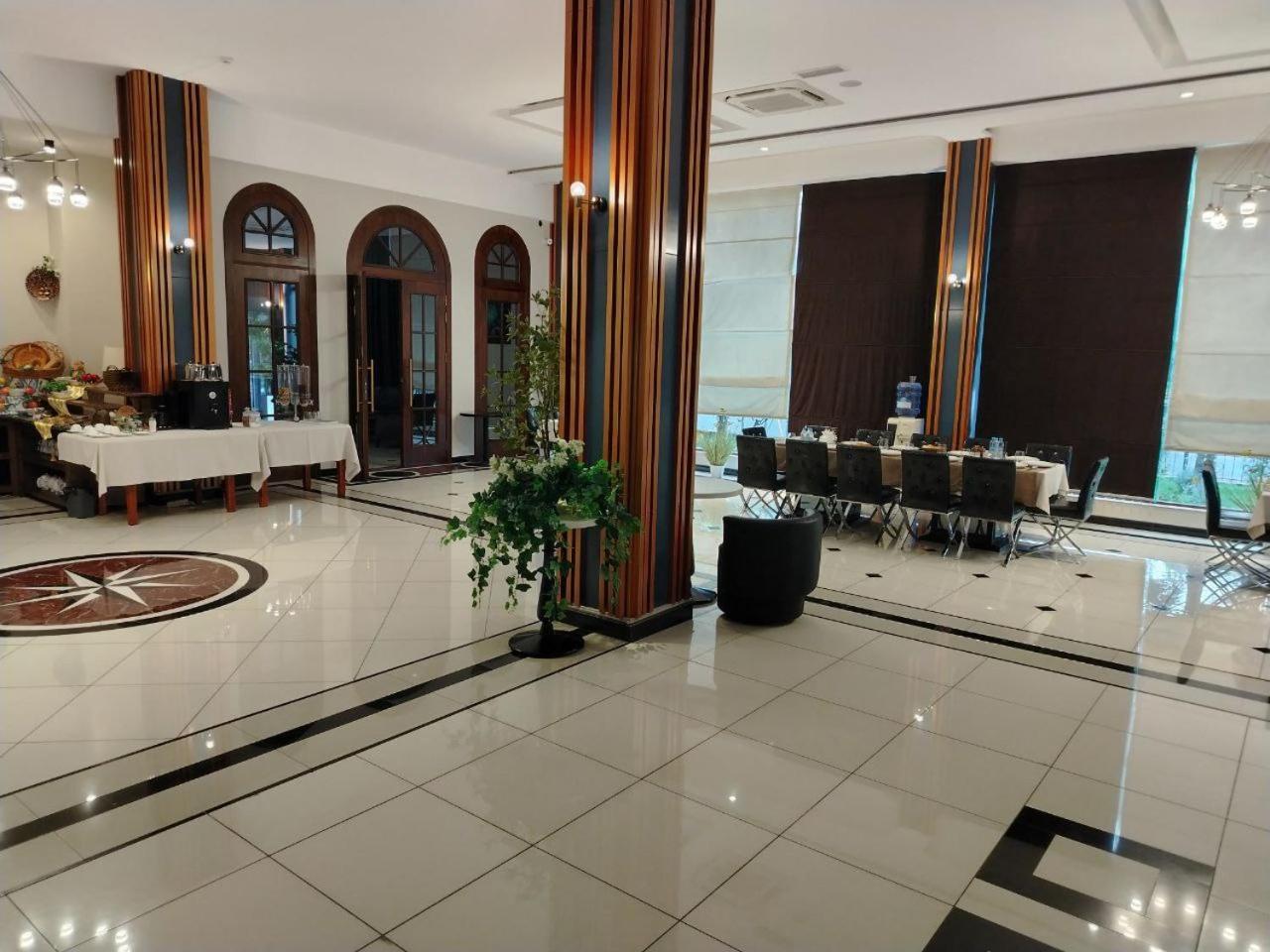 Ziyorat Luxury Hotel Фергана Екстериор снимка