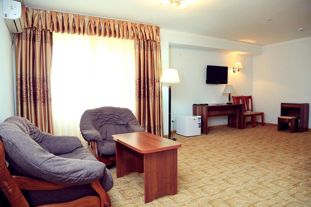 Ziyorat Luxury Hotel Фергана Екстериор снимка