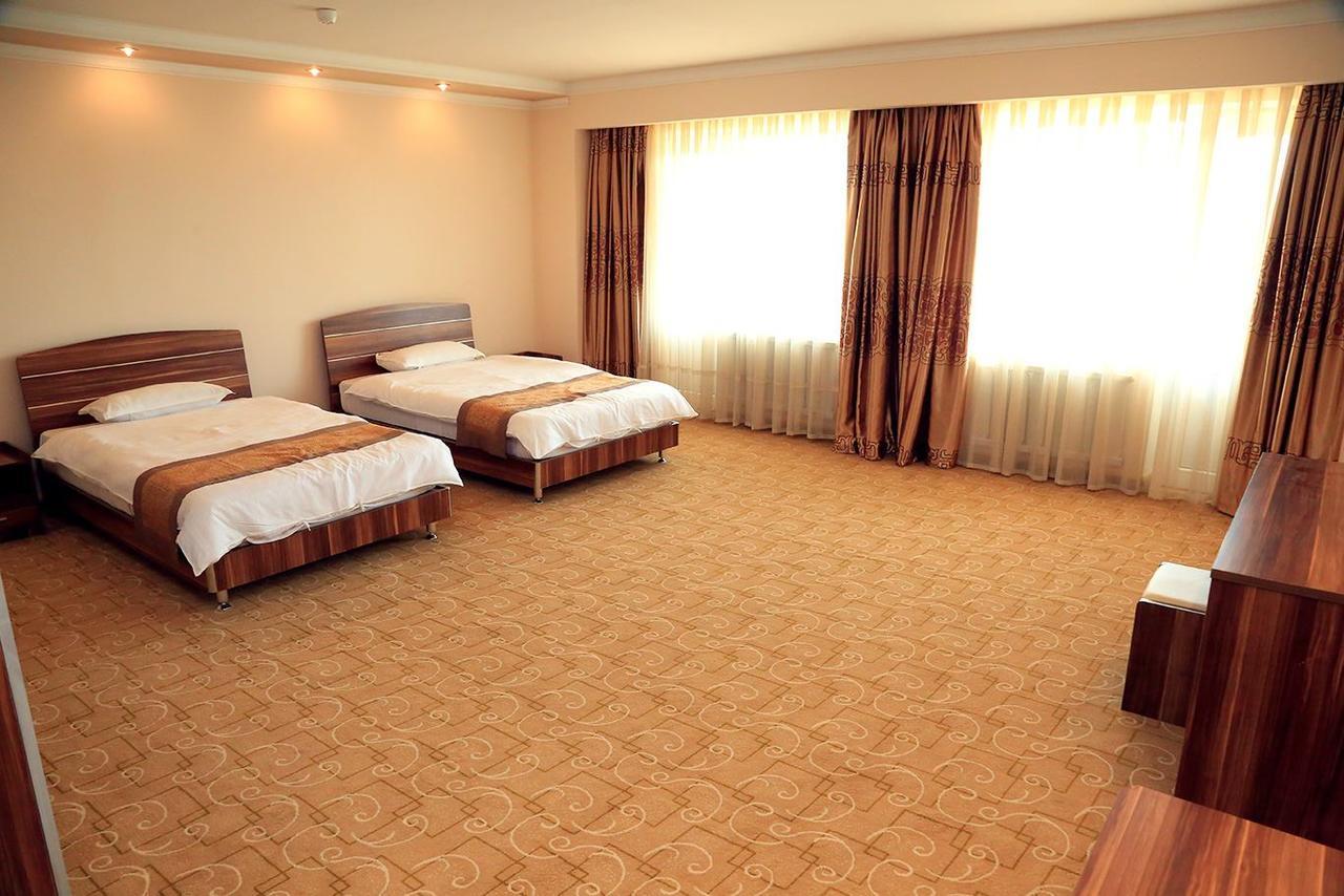 Ziyorat Luxury Hotel Фергана Екстериор снимка