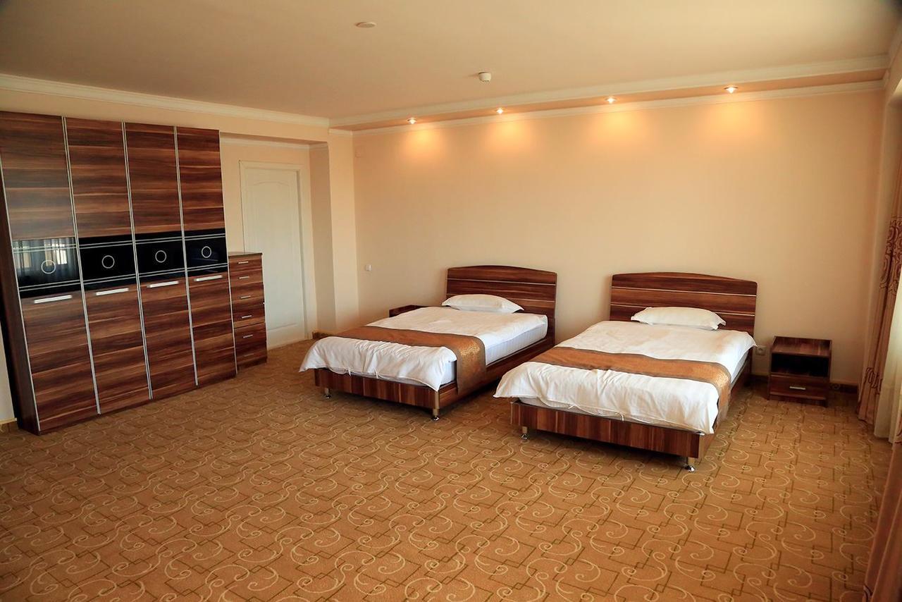 Ziyorat Luxury Hotel Фергана Екстериор снимка