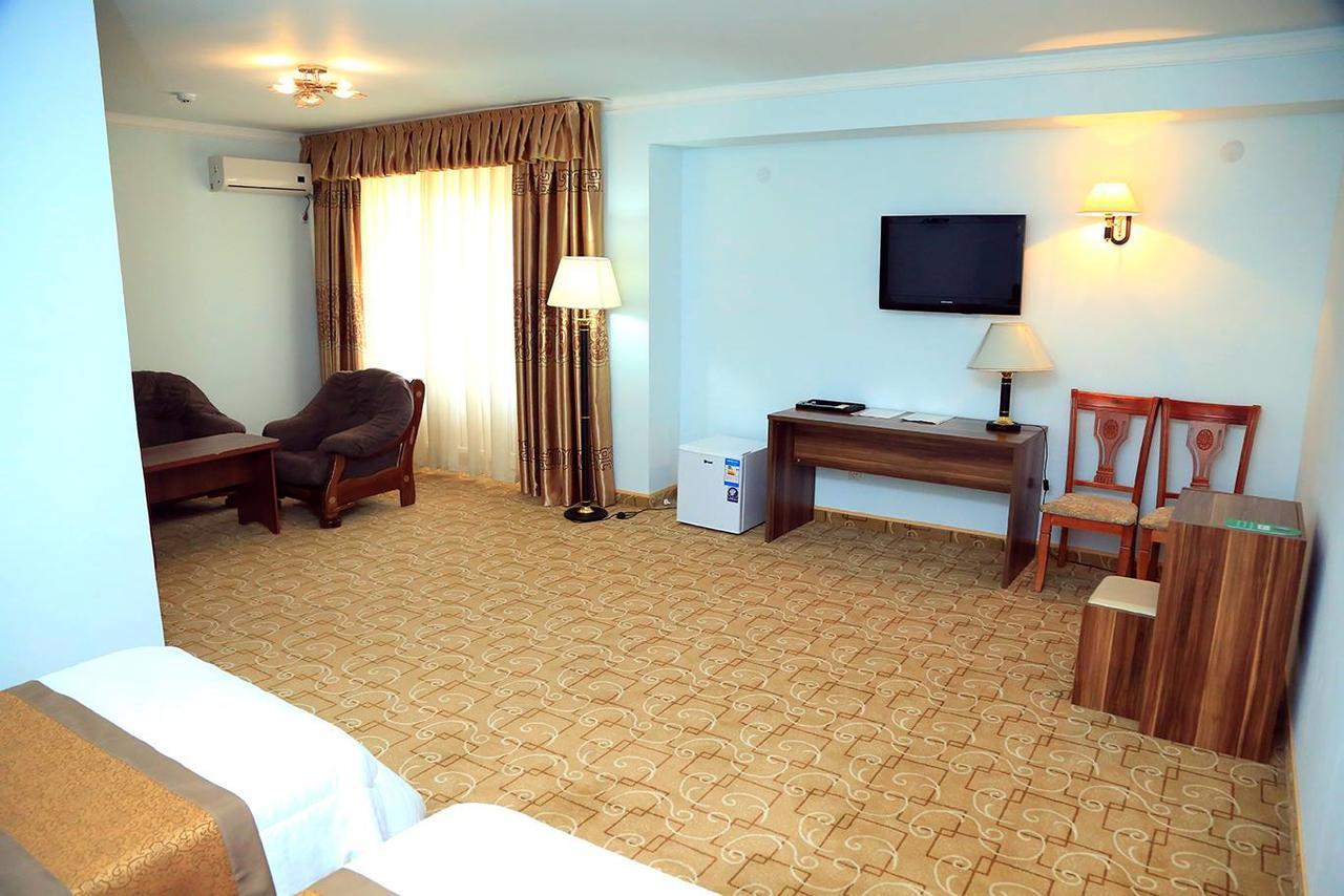 Ziyorat Luxury Hotel Фергана Екстериор снимка